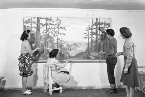 Group painting a landscape (ddr-fom-1-651)