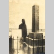 A man visiting a grave (ddr-njpa-4-2494)