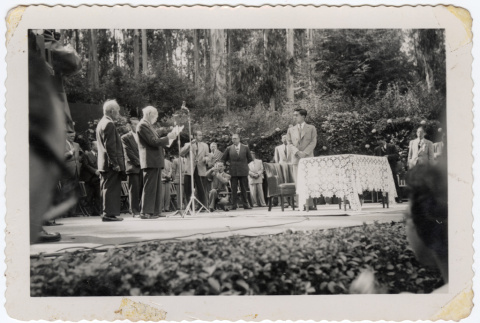 Men on a stage (ddr-densho-433-1223)