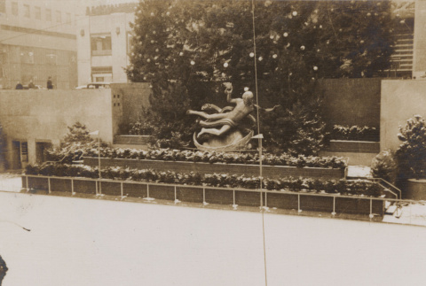 Ice Rink at Rockefeller Center (ddr-janm-17-15)