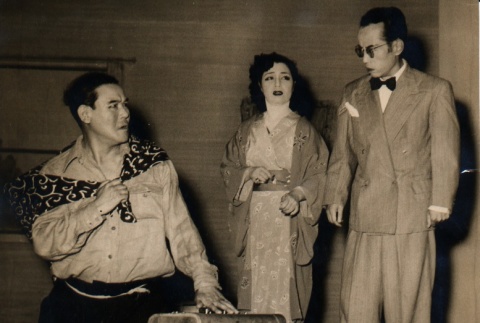 Three Japanese actors performing in a show (ddr-njpa-4-6)