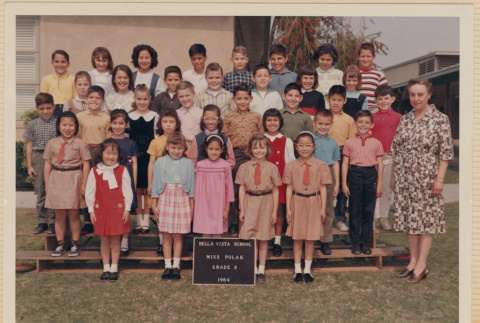 Class photo (ddr-densho-522-628)