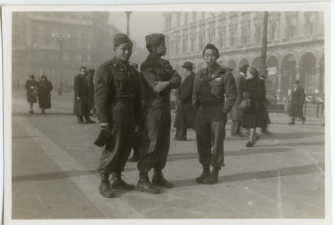 Japanese American soldiers in plaza (ddr-densho-201-179)