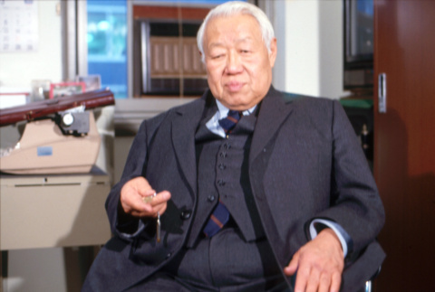 Mazaru Ogawa with Phi Beta Kappa key (ddr-densho-1007-490)