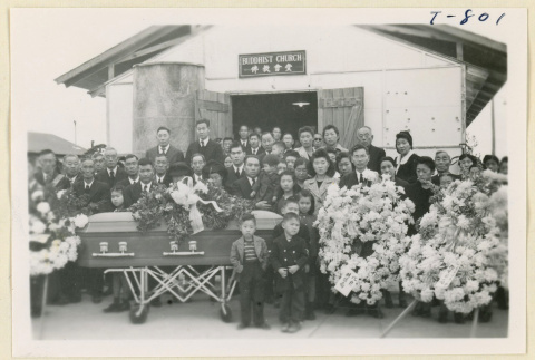 Mourners at Miura's funeral (ddr-densho-37-1892)
