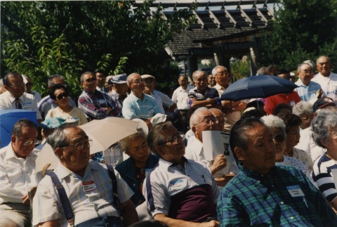 Dedication ceremony attendees (ddr-densho-26-27)
