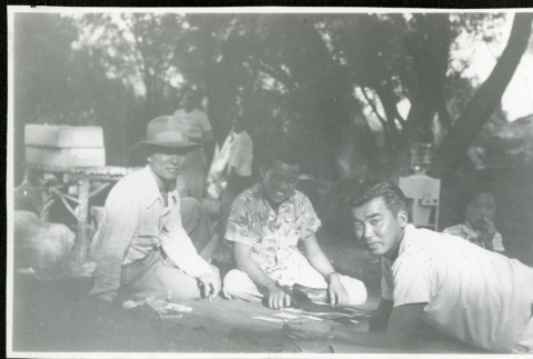 Manzanar, hospital staff picnic (ddr-densho-343-112)
