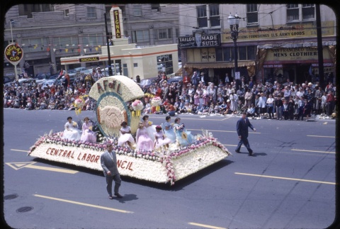Portland Rose Festival Parade- float 9 