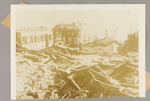 Photograph of damage from a German bombing attack on a Polish city (ddr-njpa-13-1057)