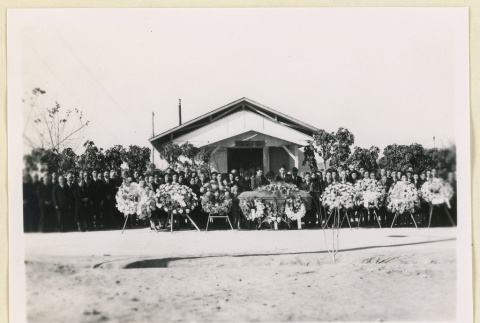 Mourners at Shimozawa's funeral (ddr-densho-37-1896)