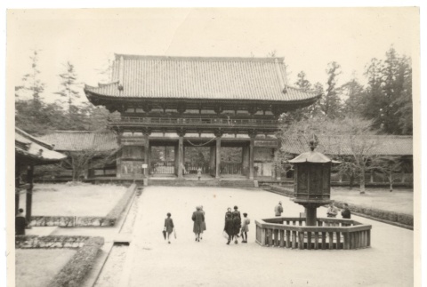 Visiting Todai-Ji Temple in Nara (ddr-one-2-453)