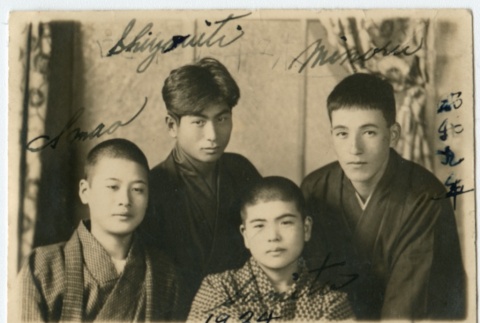 Group portrait of Japanese boys (ddr-densho-325-190)