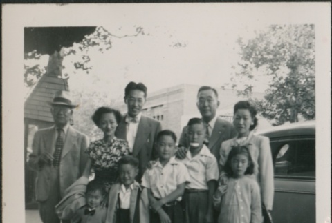 Family photograph (ddr-densho-298-251)