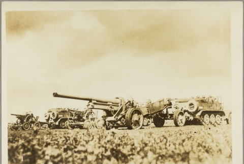 Tanks (ddr-njpa-13-1628)