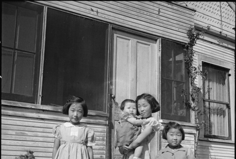 Four sisters in front of home (ddr-densho-151-215)