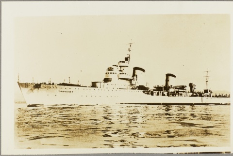 Photograph of the Soviet ship Tashkent (ddr-njpa-13-417)