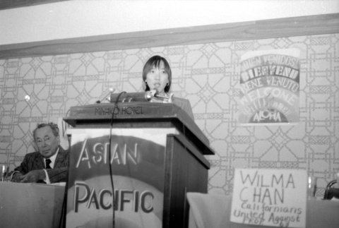 Wilma Chan speaking (ddr-densho-1007-533)