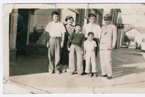 Miyoshi family (ddr-densho-480-103)