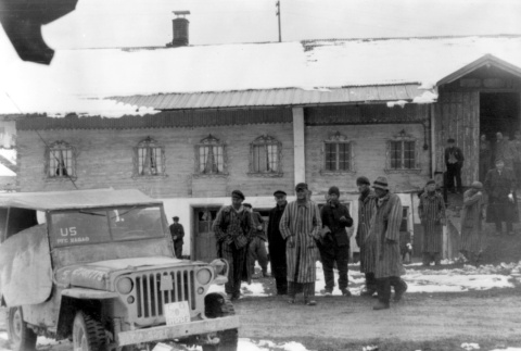 Victims, Dachau concentration camp (ddr-densho-22-12)